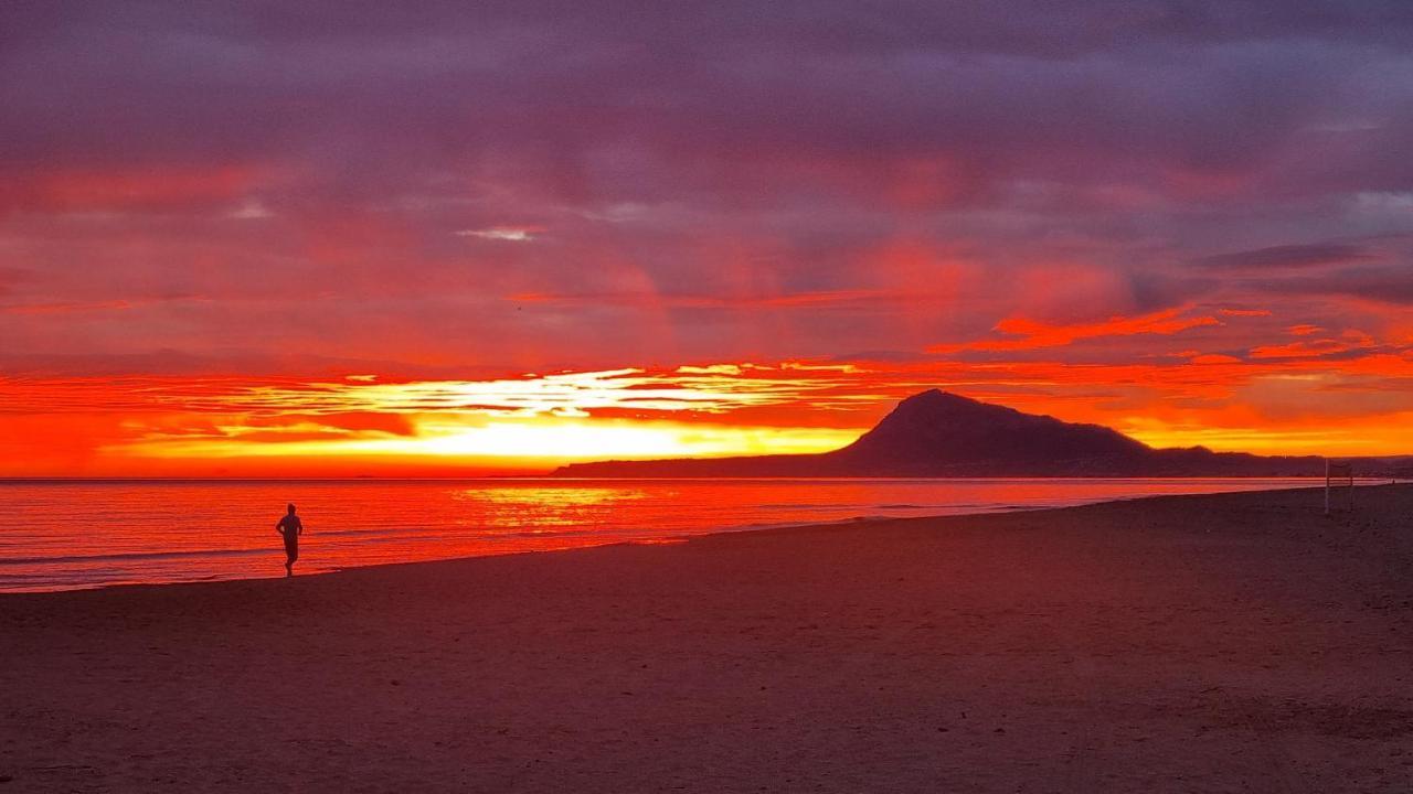Hello Piles Beach Javier Bagian luar foto